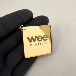 BRELOKI GRAWEROWANE Z LOGO KWADRAT