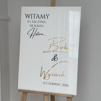 Prostokątna tablica powitalna na wesele 50x70 cm w kolorze białym lub czarnym z personalizacją imion, daty i cytatu